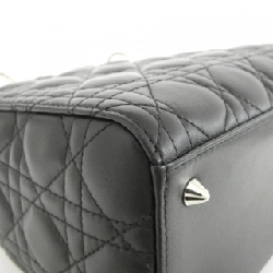 Túi Christian Dior Lady Dior Medium M0565PNGE 616399