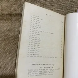 Danh tướng Việt Nam tập 1-2 989718