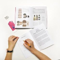 RIO BOOK NO.4 – Để Bao Bì Truyền Tải Thông Điệp Marketing Bí Kíp Tăng Lợi Thế Cạnh Tranh Cho Sản Phẩm Thương Mại - Gavin Ambrose và Paul Harris (Trang Quách dịch) - MARKETING KINH DOANH 921836