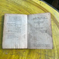 COMBO ĐỒNG DAO VIỆT NAM- PHÊ BÌNH BÌNH LUẬN VĂN HỌC CA DAO - DÂN CA TỤC NGỮ VÈ 733129