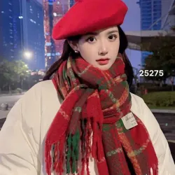 Khăn choàng họa tiết kẻ caro màu đỏ xanh lá