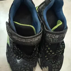 GIÀY SNEAKER THƯƠNG HIỆU SKECHERS CHO BÉ TRAI 3-4T 654117