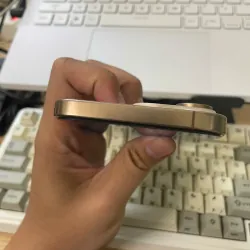 Điện thoại iPhone 16 Pro Max 256GB chính hãng màu vàng hình chữ nhật 589801