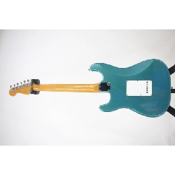 ＦＥＮＤＥＲ ＣＬＡＳＳＩＣ ６０Ｓ ＳＴＲＡＴＯＣＡＳＴＥＲ - Hàng hiệu Authentic 879014