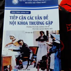 Bân 4 cuốn giáo trình cho ai cần ạ 1009428