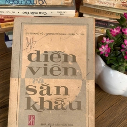Diễn  viên & sân khấu _ Vương Trí Nhàn, Lưu Quang Vũ, Xuân Quỳnh  358359