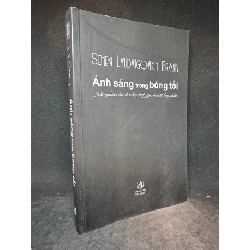 (TẶNG BOOKMARK) Ánh sáng trong bóng tối Mới 90% RBK1502