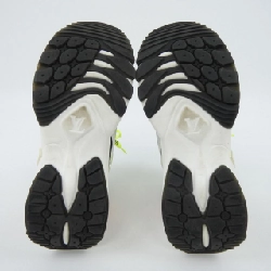 Giày sneaker dòng Run 55 của Louis Vuitton 656086