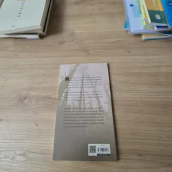 Sách "Dạo bước" 589842