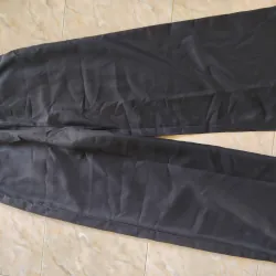 Thanh lý quần vải đen tuyền size M 