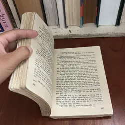 II Tiểu Thuyết: Đất Làng - Nguyễn Thị Ngọc Tú - 1978 593287