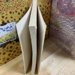 Dưới Một Mặt Trời Hung Bạo - Tập Truyện Ngắn Nước Ngoài Về Tình Yêu 926104