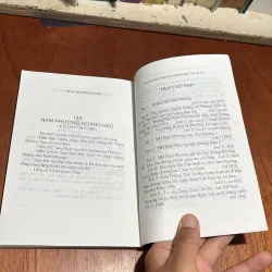 II Sách Lịch Sử: Chuyện Nội Cung Cựu Hoàng Bảo Đại - Nguyễn Đắc Xuân - 2005 995101