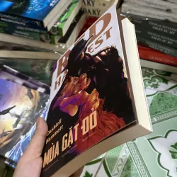 Mùa gặt đỏ" (tên gốc: Red Harvest) của tác giả Dashiell Hammett 999086