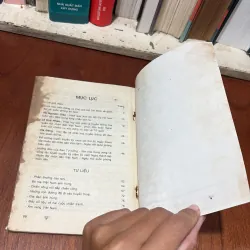 II Lịch Sử: 50 Năm Quân Đội Nhân Dân Việt Nam Anh Hùng - 1994 764639