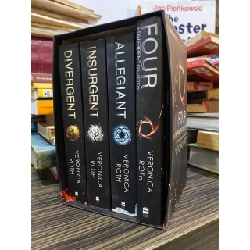The Divergent Series - Veronica Roth