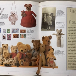 THE TEDDY BEAR ENCYCLOPEDIA Bách khoa toàn thư về Gấu Teddy - DK 1993 455802