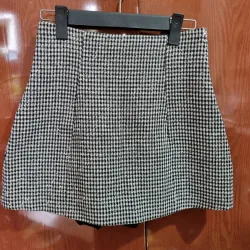 Chân váy ngắn , bling , có quần bảo hộ , từ 45 - 50kg  992495