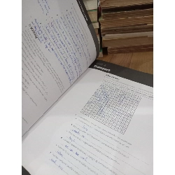 Cambridge IGCSE: English as a second language - Peter Lucantoni 790218