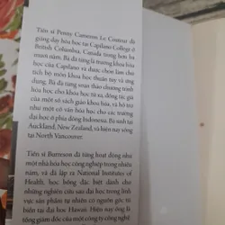 Chiếc cút áo của Napoleon và 17 phân tử thay đổi thế giới. Tiến sỹ Penny Le Cout. và Jay  681987