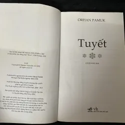 Tuyết của nhà văn đoạt giải Nobel Orhan Pamuk 1038038