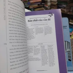 Sách: Đừng chỉ mặc màu đen - Tác giả: Anna Murrphy 606153