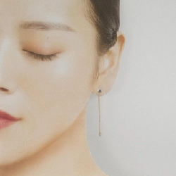 K18YG Bông tai Cubic - Hàng hiệu Chính hãng 868901