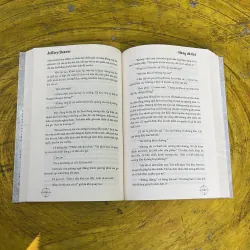 COMBO JEFFEREY DEAVER: DỮ LIỆU TỬ THẦN & HANG DÃ THÚ 748887