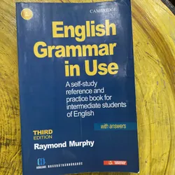 ENGLISH GRAMMAR IN USE- RAYMOND MURPHY