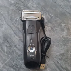 Máy cạo râu Braun sirees 7 790983