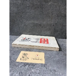 Con giai phố cổ- Nguyễn Việt Hà- sách lưu kho, mới 75% 790608