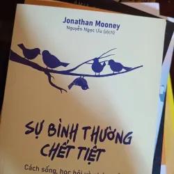 Sự bình thường chết tiệt - sách