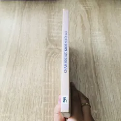 CHĂM SÓC SỨC KHỎE NGƯỜI GIÀ 1020299