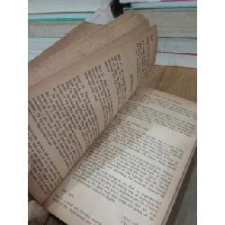 Points of view: An anthology of short stories - Edited by James Moffett and Kenneth R. McElheny 736398