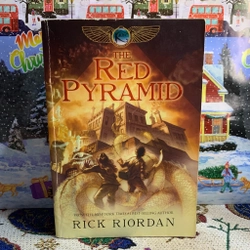 Sách ngoại văn The Red Pyramid Book 1 (The Kane Chronicles), 70%, Freeship