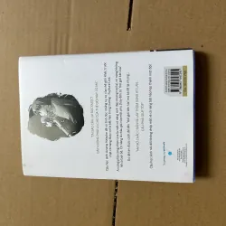 Dưới ánh sáng ma pháp 0.2 lux 995437