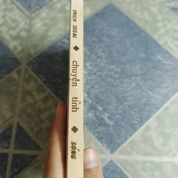 (nhà xuất bản Xuân- Thu) Chuyện tình- Erich Segal 558620