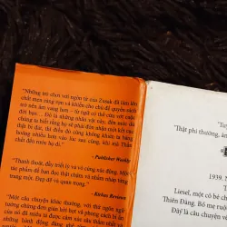 Kẻ trộm sách (bìa cứng)  1000109