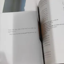 [MIỄN PHÍ BỌC SÁCH] Tầng Ba - Câu chuyện về các nghệ sĩ trẻ đương đại 990376