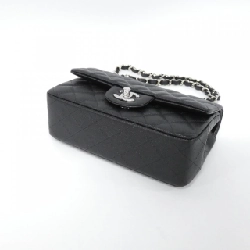 Túi xách chéo Chanel 69900 611771