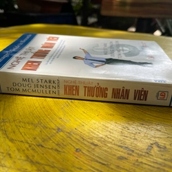 NGHỆ THUẬT KHEN THƯỞNG NHÂN VIÊN 541702