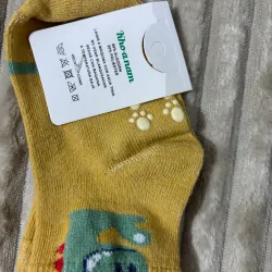 Vớ cho bé , màu vàng  973411