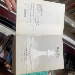 Hừng đông - breaking dawn - stephenie meyer nxb trẻ 2009 1025669