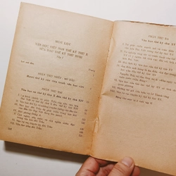 Văn Học Việt Nam Thế Kỷ Thứ X  Nửa Đầu Thế Kỷ XVIII  444306