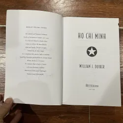HO CHI MINH A life - William J. Duiker 1018636