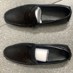 Giày lười da nhẵn size 42.