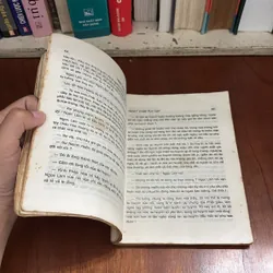 II Sách Phật Giáo: Thoát Vòng Tục Luỵ - Quảng Độ (Dịch Giả) - PL. 2521 • 1977 631392