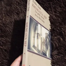 Khung cửa hẹp 973356