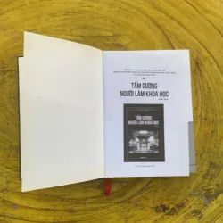 TẤM GƯƠNG NGƯỜI LÀM KHOA HỌC  1023318