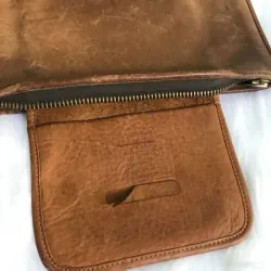 Túi loại cầm tay . COACH USA màu da bò 936341